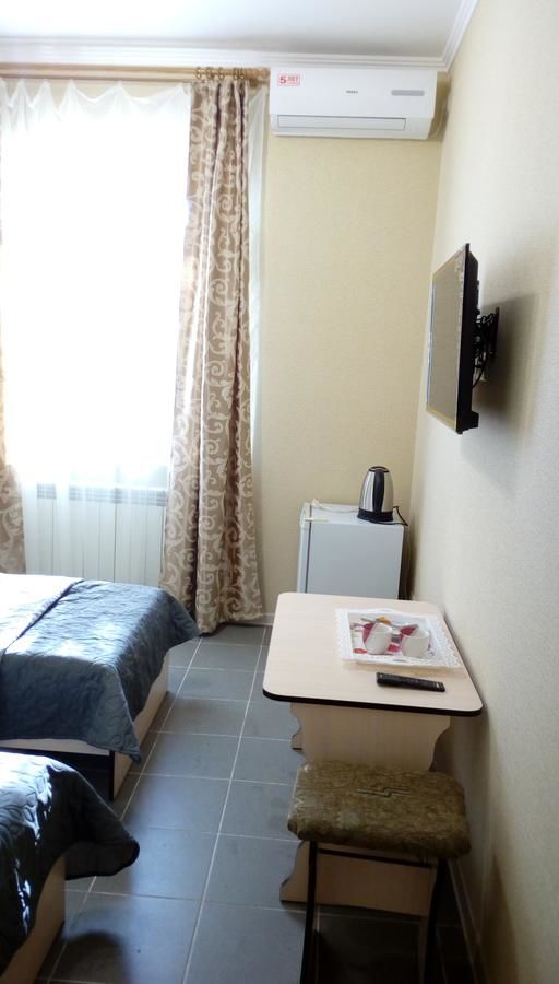 Мини-отель ФЕЯ-центр Бердянска Бердянск-47