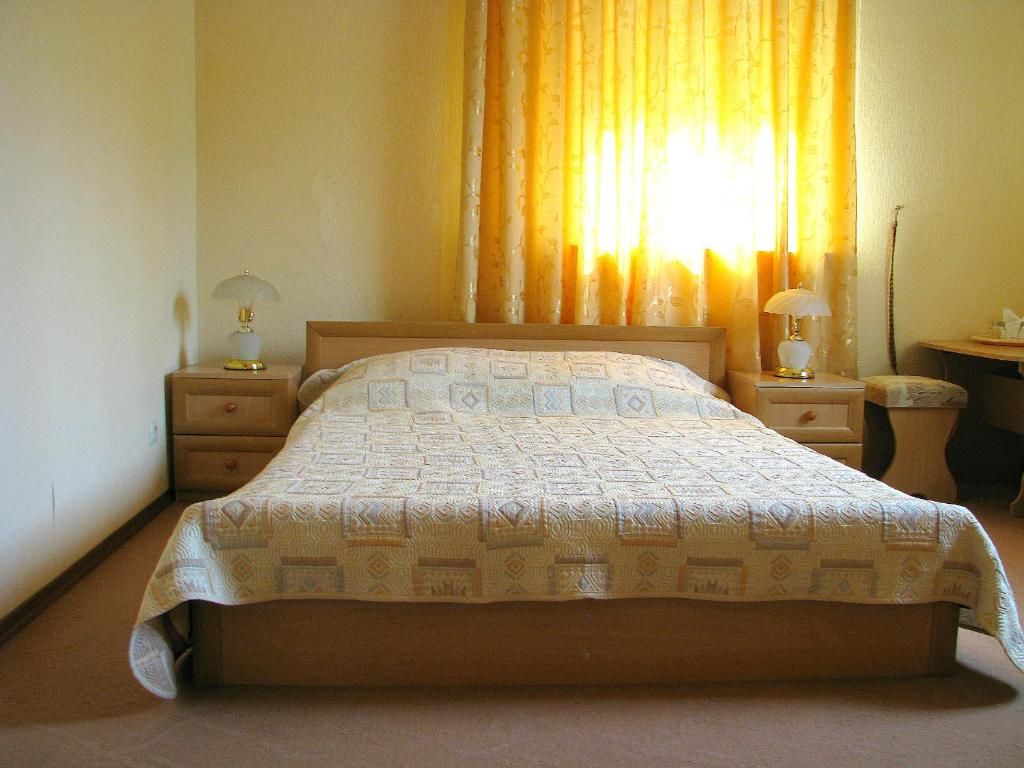 Мини-отель ФЕЯ-центр Бердянска Бердянск-68