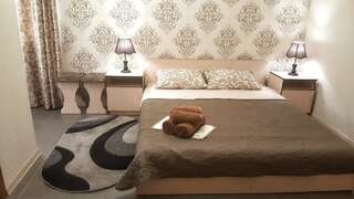 Мини-отель ФЕЯ-центр Бердянска Бердянск Двухместный номер Делюкс с 1 кроватью и душем-1