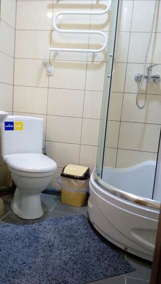 Мини-отель ФЕЯ-центр Бердянска Бердянск Двухместный номер Делюкс с 1 кроватью и душем-9