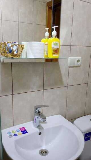 Мини-отель ФЕЯ-центр Бердянска Бердянск Люкс с 2 спальнями-16