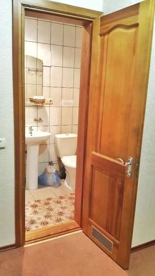 Мини-отель ФЕЯ-центр Бердянска Бердянск Люкс с 2 спальнями-19