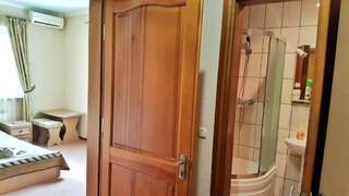 Мини-отель ФЕЯ-центр Бердянска Бердянск Люкс с 2 спальнями-22