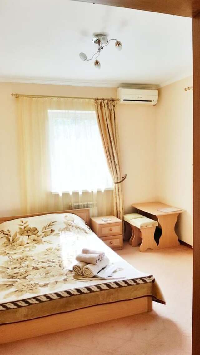 Мини-отель ФЕЯ-центр Бердянска Бердянск-21